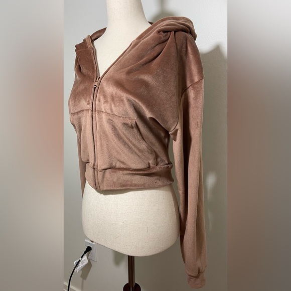 Skims Velour Tracksuit Set *note size difference* - Picture 6 of 13